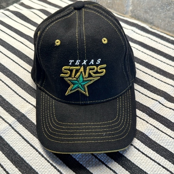 Melon wear Texas Stars Strap-back hat - Picture 2 of 6